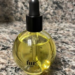 Fur Oil